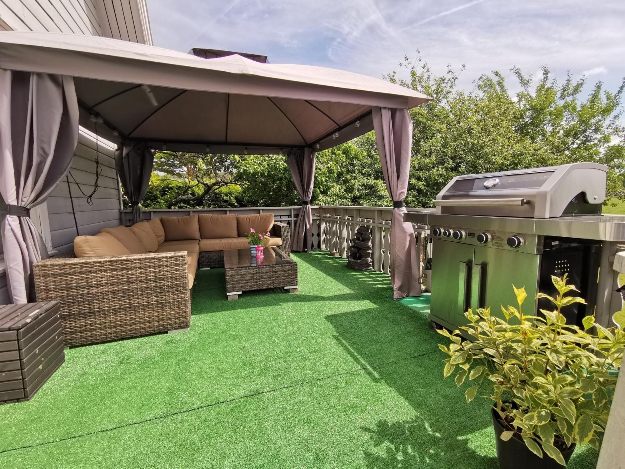 סאנדפיורד Mikael'S Bed & Spa Apartment מראה חיצוני תמונה