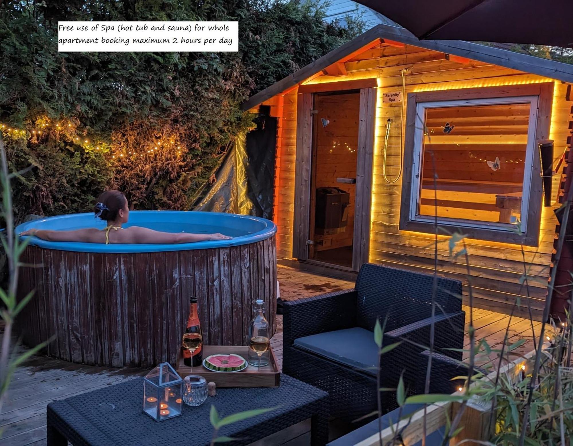 סאנדפיורד Mikael'S Bed & Spa Apartment מראה חיצוני תמונה